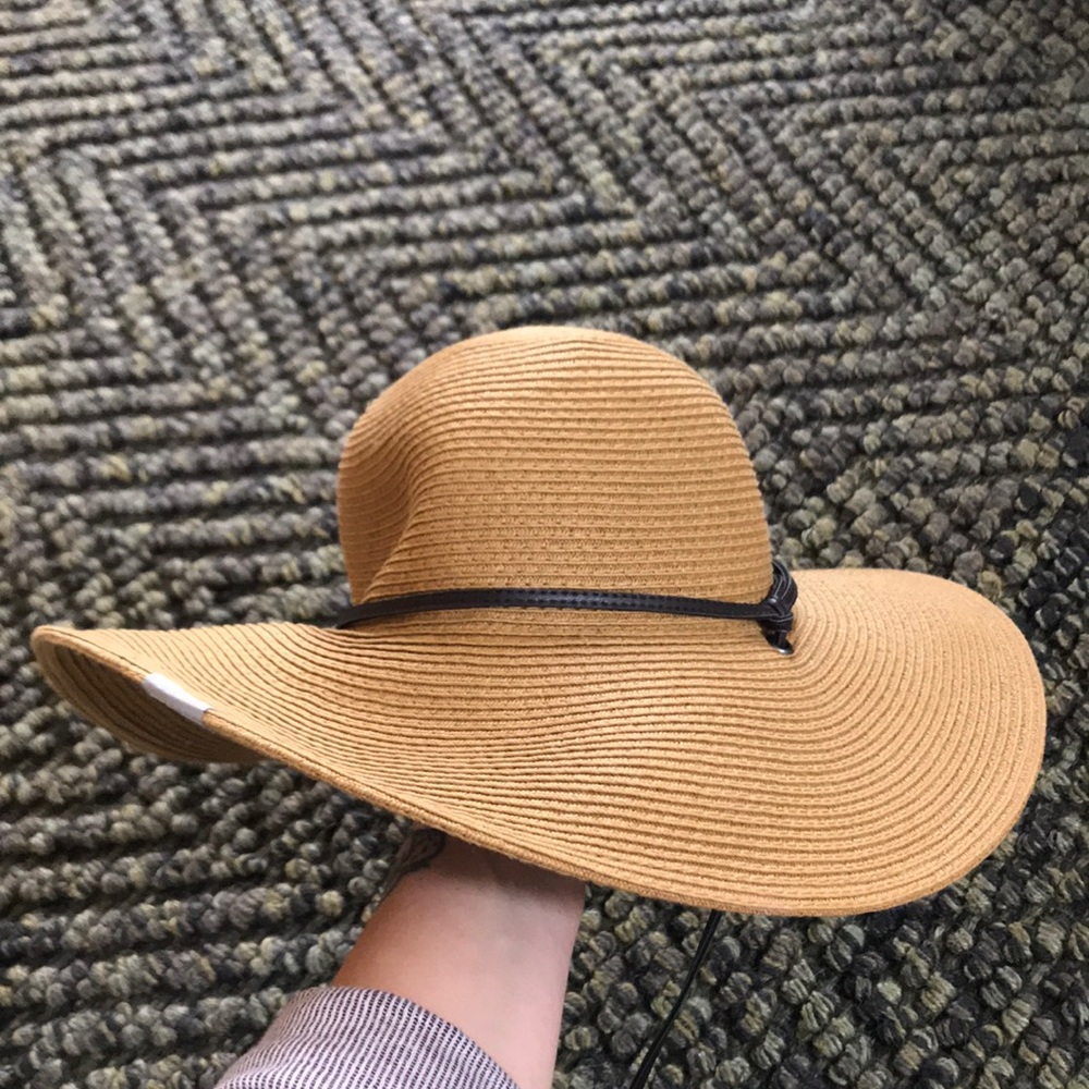 Columbia flop hat